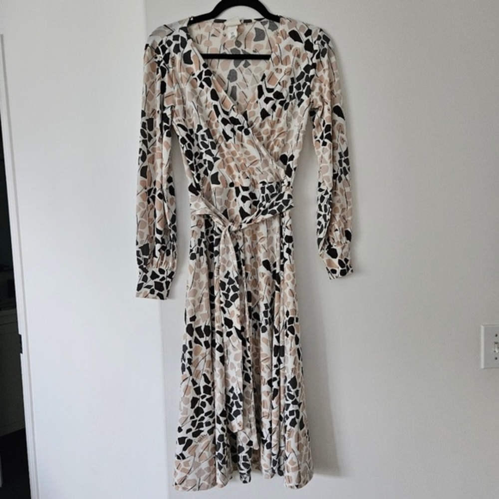 H&M Beige and Black Printed Long-Sleeve Wrap Dress